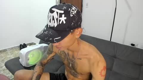 monkeyd_66 online show from January 16, 2025, 12:53 pm