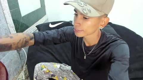 monkeyd_66 online show from February 2, 2025, 9:30 am