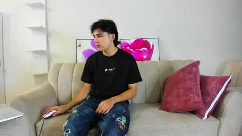 Snapshot of monky_0002 chatting on April 2, 2026, 1:42 pm monky_0002 online show from April 2, 2026, 1:42 pm