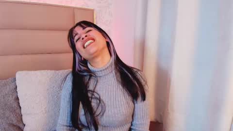 Adriana online show from November 4, 2025, 12:59 pm