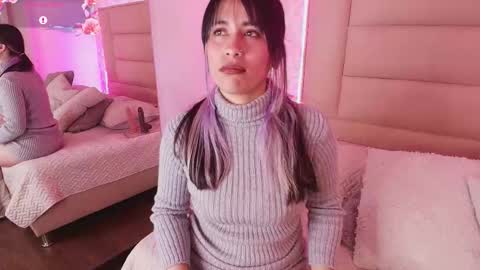 Adriana online show from February 19, 2026, 1:07 pm