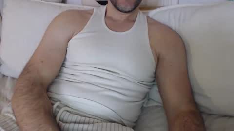 monsieurparis online show from January 16, 2026, 9:41 pm