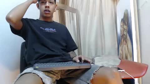 Snapshot of monsoon_the_best chatting on November 3, 2025, 2:13 am monsoon_the_best online show from November 3, 2025, 2:13 am