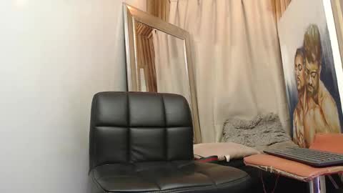 Snapshot of monsoon_the_best chatting on November 22, 2025, 5:28 am monsoon_the_best online show from November 22, 2025, 5:28 am