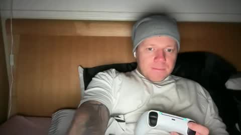 Monster D online show from April 3, 2026, 3:59 am