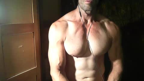 Snapshot of monsterdildos chatting on December 2, 2024, 10:07 am monsterdildos online show from December 2, 2024, 10:07 am