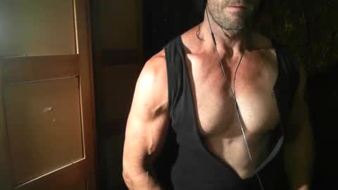 Snapshot of monsterdildos chatting on December 14, 2024, 5:07 am monsterdildos online show from December 14, 2024, 5:07 am