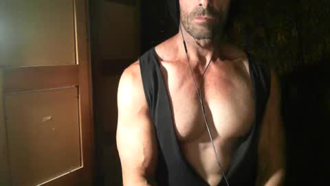 Snapshot of monsterdildos chatting on December 14, 2024, 10:45 am monsterdildos online show from December 14, 2024, 10:45 am