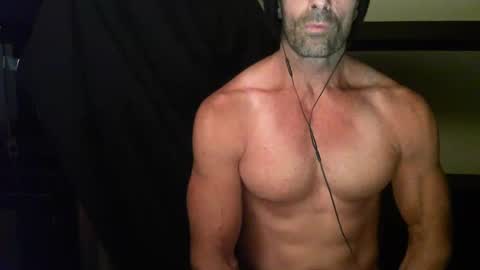 Snapshot of monsterdildos chatting on January 3, 2025, 10:31 am monsterdildos online show from January 3, 2025, 10:31 am