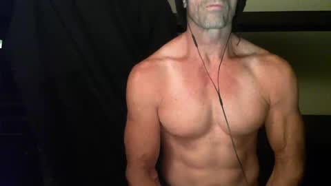 Snapshot of monsterdildos chatting on January 10, 2025, 10:50 am monsterdildos online show from January 10, 2025, 10:50 am