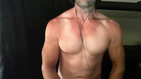 Snapshot of monsterdildos chatting on January 19, 2025, 3:18 am monsterdildos online show from January 19, 2025, 3:18 am