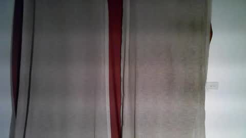 Snapshot of monsterdildos chatting on September 26, 2025, 9:35 am monsterdildos online show from September 26, 2025, 9:35 am