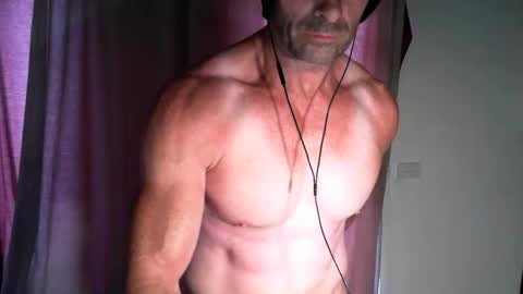 Snapshot of monsterdildos chatting on November 15, 2025, 8:11 am monsterdildos online show from November 15, 2025, 8:11 am