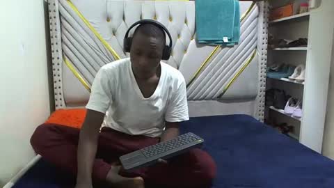 monstrous_cock1 online show from June 25, 2026, 7:35 am
