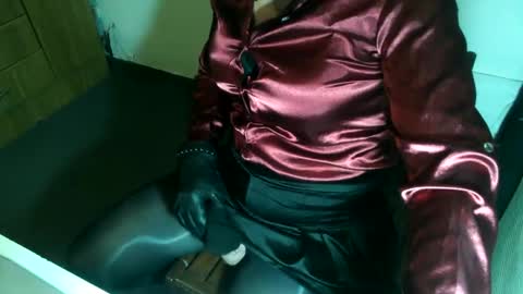 Snapshot of montero81 chatting on September 10, 2025, 10:10 pm Sabrina online show from September 10, 2025, 10:10 pm