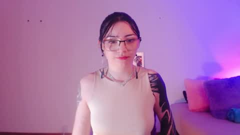 montreal_18 online show from February 6, 2026, 2:16 am