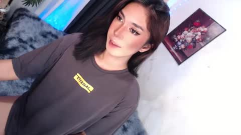 Snapshot of montrous_princessx chatting on December 17, 2024, 10:32 pm Princess take me to private or password show online show from December 17, 2024, 10:32 pm