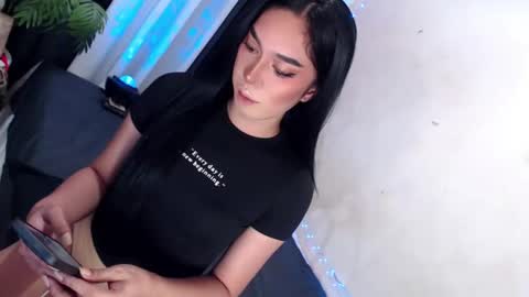 Snapshot of montrous_princessx chatting on January 25, 2025, 9:47 am Princess take me to private or password show online show from January 25, 2025, 9:47 am