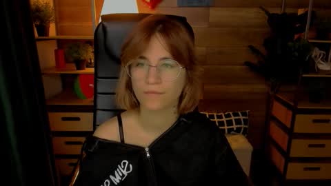 Katrin online show from October 16, 2025, 9:38 pm