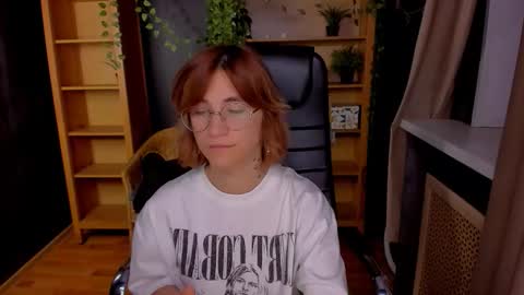 Katrin online show from October 24, 2025, 9:44 pm