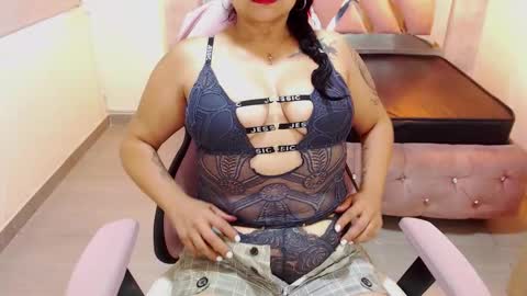 Luna  online show from February 10, 2026, 8:24 pm