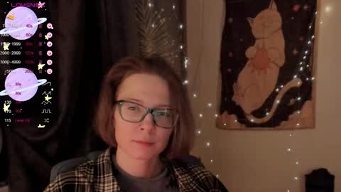 Snapshot of moon__girl chatting on October 24, 2025, 8:27 pm Roxy online show from October 24, 2025, 8:27 pm