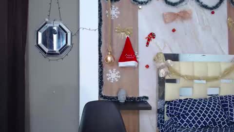 moon_and_fire_ online show from January 9, 2026, 6:38 am