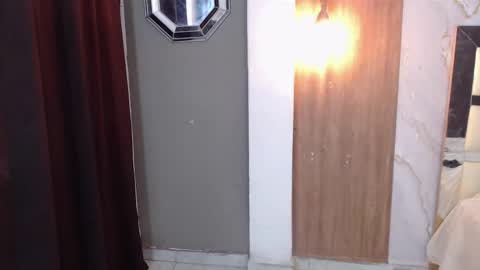 moon_and_fire_ online show from February 4, 2026, 6:19 am