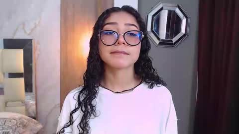 moon_and_fire_ online show from February 28, 2026, 5:52 am