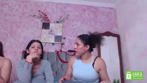 Moon Hill online show from October 12, 2025, 12:09 am