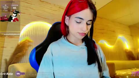 Snapshot of moon_red_r chatting on June 4, 2026, 2:34 pm Moon online show from June 4, 2026, 2:34 pm