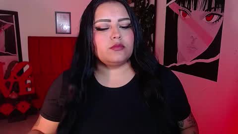 moon_sunflowers online show from September 9, 2025, 3:28 am