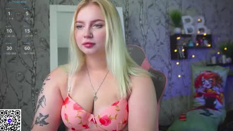 Emilia online show from December 15, 2025, 9:13 am