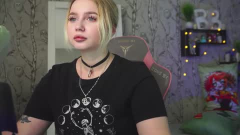 Emilia online show from March 13, 2026, 9:27 am