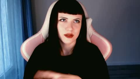  sophie  online show from April 30, 2026, 4:13 pm