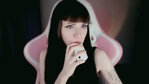  sophie  online show from June 14, 2026, 7:27 pm