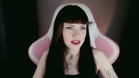  sophie  online show from June 17, 2026, 7:48 pm