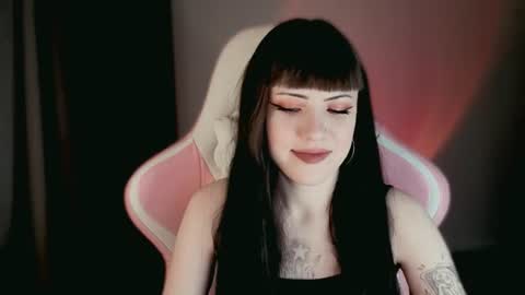  sophie  online show from June 18, 2026, 8:46 pm
