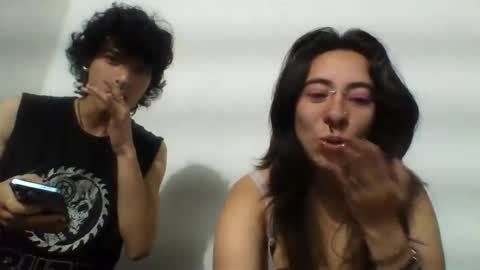 moonandzukko online show from June 29, 2026, 11:27 pm