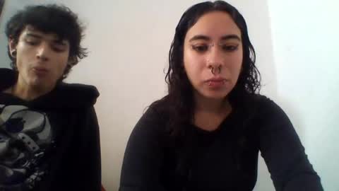 moonandzukko online show from August 5, 2026, 8:55 pm