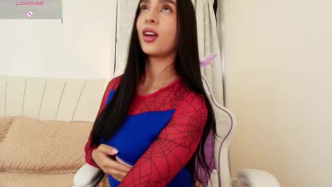 Snapshot of moonbrunettee chatting on October 17, 2025, 9:17 pm moonbrunettee online show from October 17, 2025, 9:17 pm