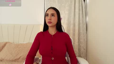 moonbrunettee online show from November 25, 2025, 9:48 pm