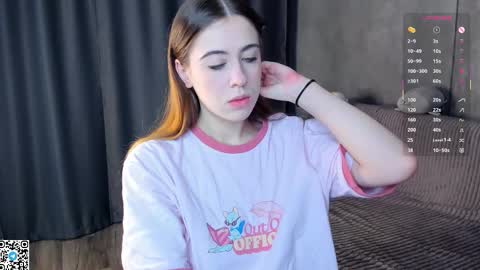 Sophia online show from November 25, 2025, 2:28 pm