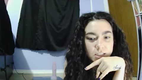 Moonkitty online show from May 31, 2026, 12:52 am