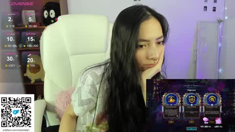 Snapshot of moonlady_ chatting on January 23, 2025, 6:06 am MOON online show from January 23, 2025, 6:06 am