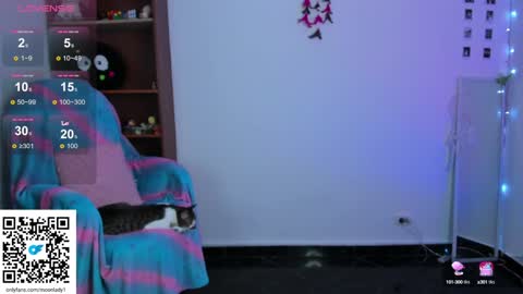 Snapshot of moonlady_ chatting on January 27, 2025, 5:36 am MOON online show from January 27, 2025, 5:36 am