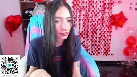 Snapshot of moonlady_ chatting on February 14, 2025, 2:39 am MOON online show from February 14, 2025, 2:39 am