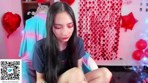 Snapshot of moonlady_ chatting on February 15, 2025, 3:42 am MOON online show from February 15, 2025, 3:42 am