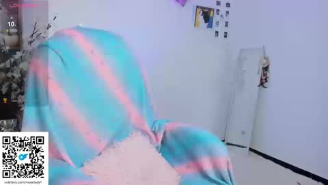 Snapshot of moonlady_ chatting on September 11, 2025, 11:49 pm MOON online show from September 11, 2025, 11:49 pm