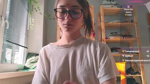 Snapshot of moonlight__lovers chatting on March 8, 2026, 12:20 pm Dana online show from March 8, 2026, 12:20 pm